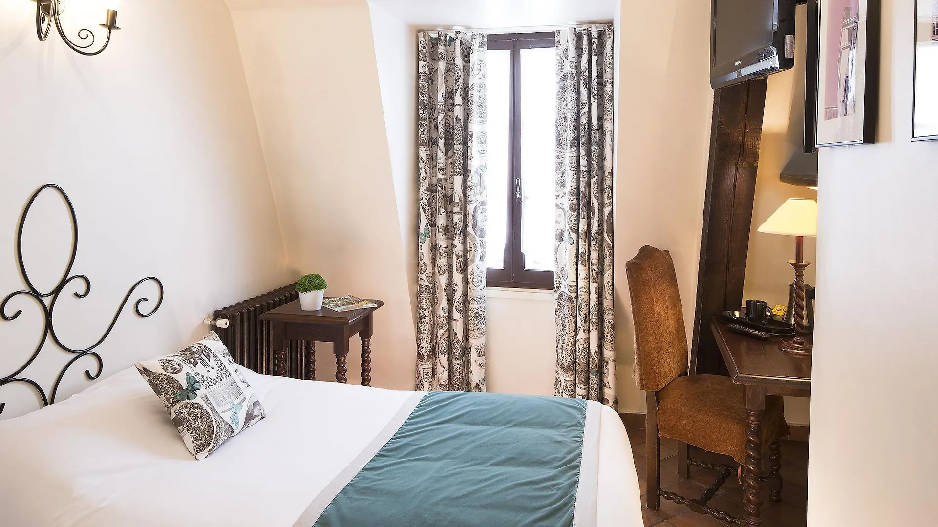 Castex Hotel 3*