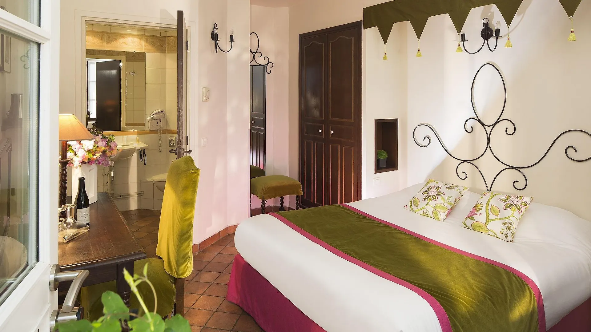 Castex Hotel